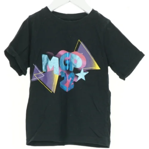 T-Shirt (str. 116 cm)