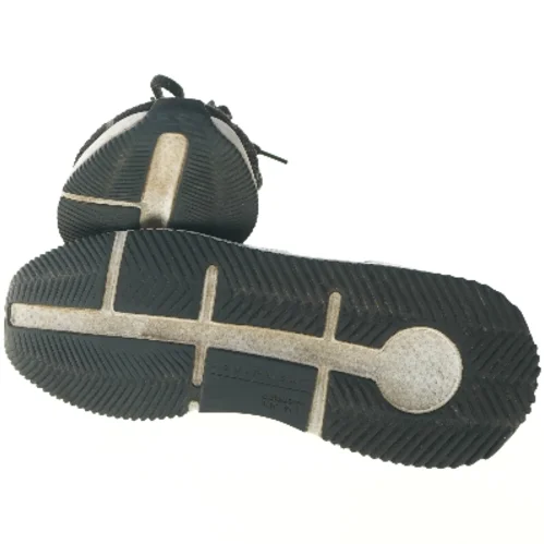 Sort sneaker, størrelse 42 fra Equipment (str. 42 )