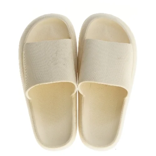 Cremefarvede hjemmesko (str. 40-41 cm)