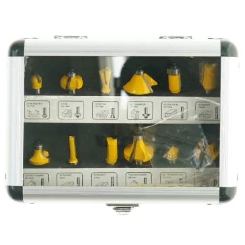 Bitsæt i aluminiumsboks fra Mitsutomo (str. 19 x, 14 x 6 cm)