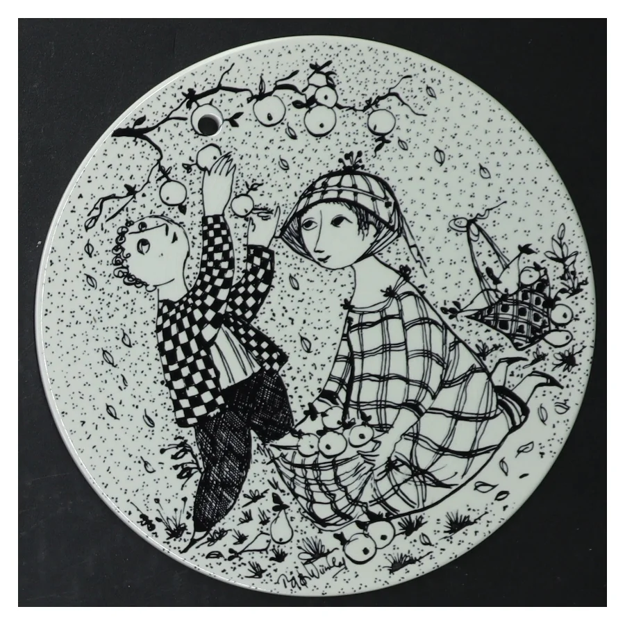 Dekorative vægplatter af Bjørn Wiinblad fra Nymölle (str. Ø. 15 cm. 5 styk)