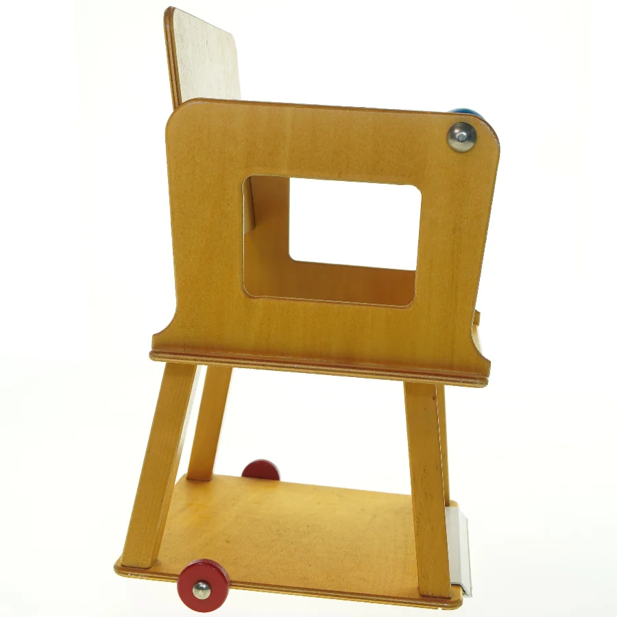 Høj stol til dukker (str. 35 cm. og 28 cm)