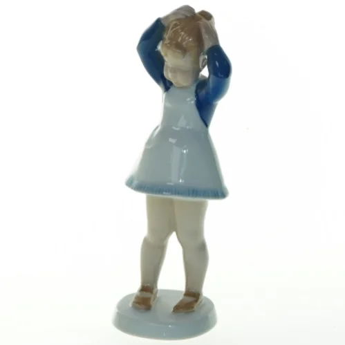 Porcelænsfigur af pige fra B&G (str. 19x6 cm)