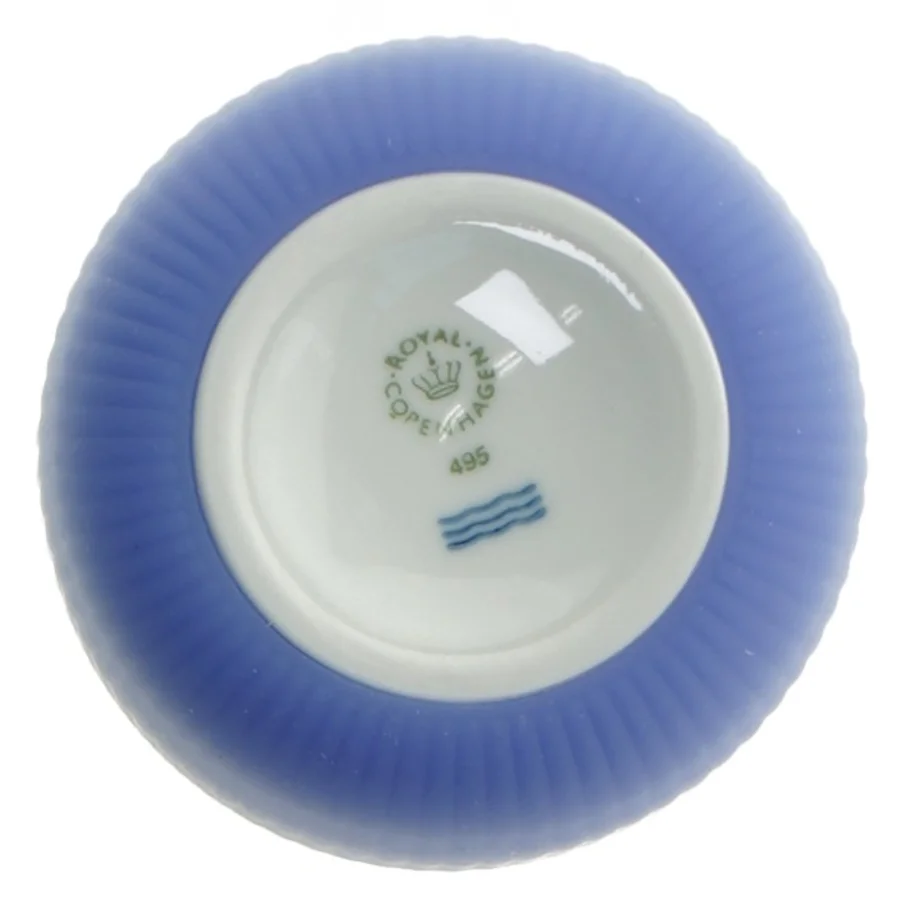 Royal Copenhagen Fluted Contrast Krus fra Royal Copenhagen (str. 9,5 cm)