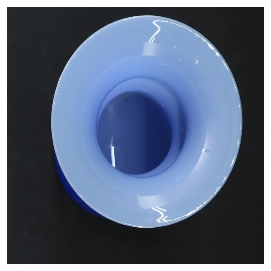 Kongelig blå vase fra Royal Copenhagen (str. 21,5x11,5 cm)