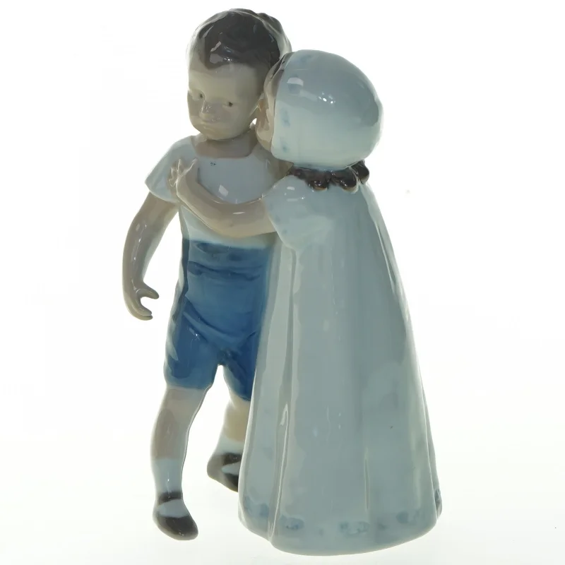 Porcelænsfigur af to børn fra B&G (str. 18x10 cm)