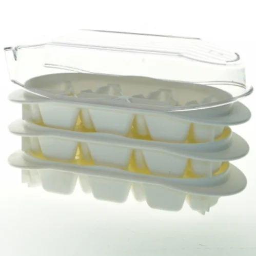 Forme til fylde chokolade/ isterninger  med låg fra Tupperware (str. 21x9 cm)