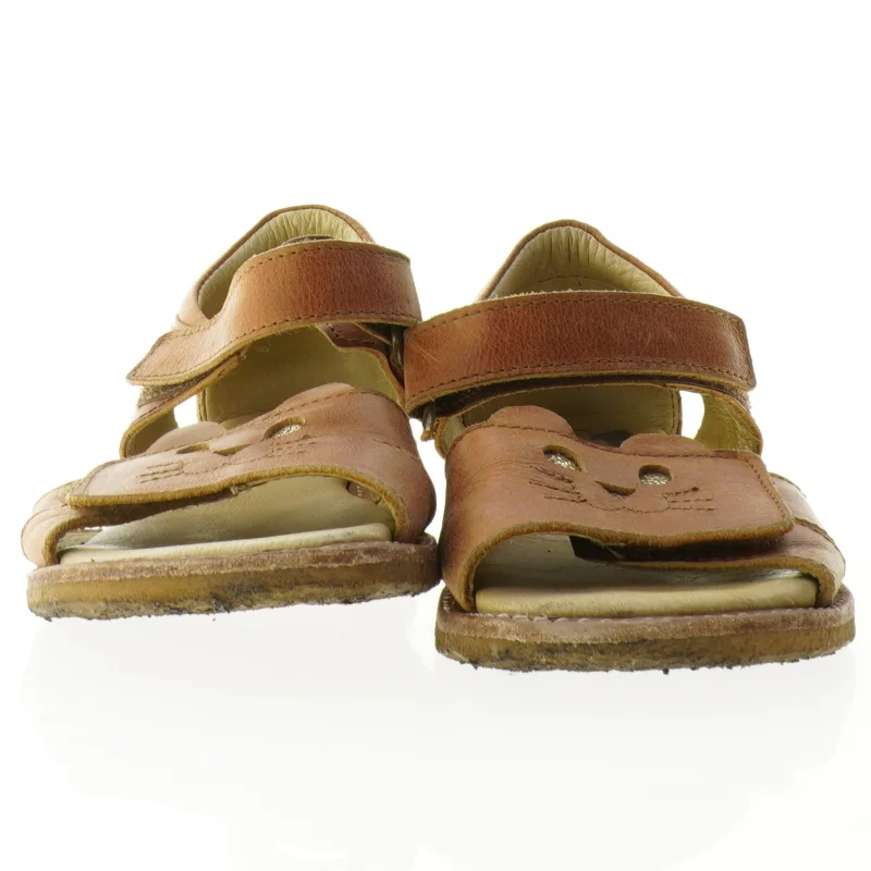 Brune børnesandaler med motiv fra Rap (str. 32)