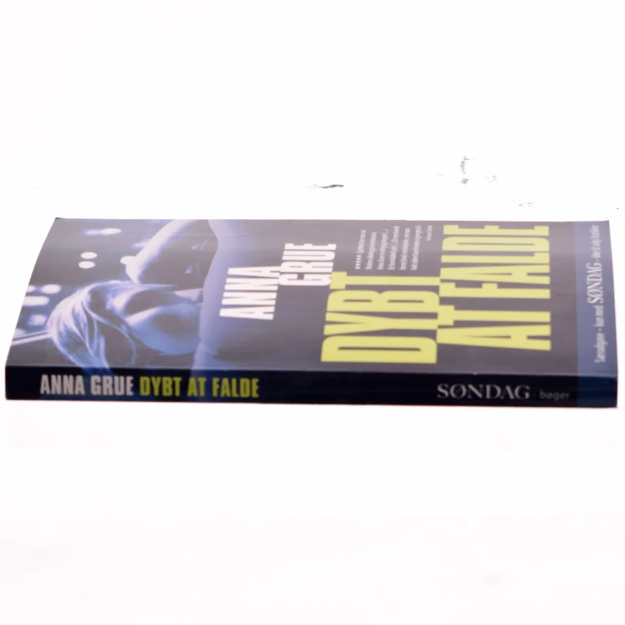 Dybt at falde af Anna Grue