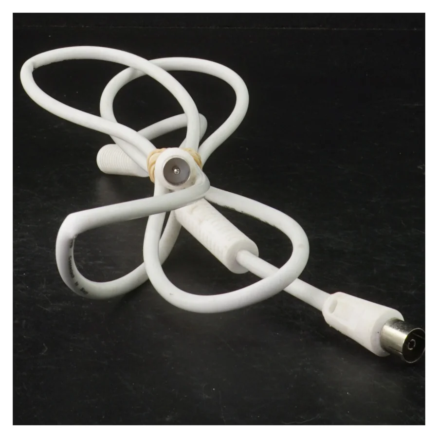 Hvidt TV kabel (str. 150 cm)