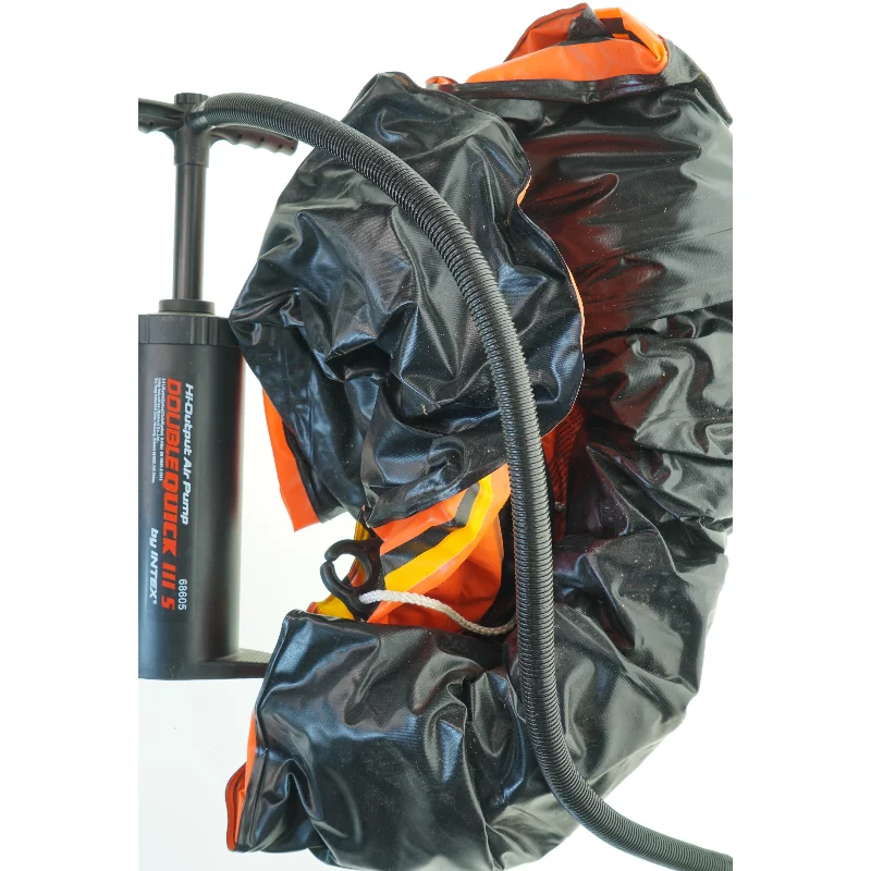 Gummibåd med pumpe fra Intex (str. 120 kg)