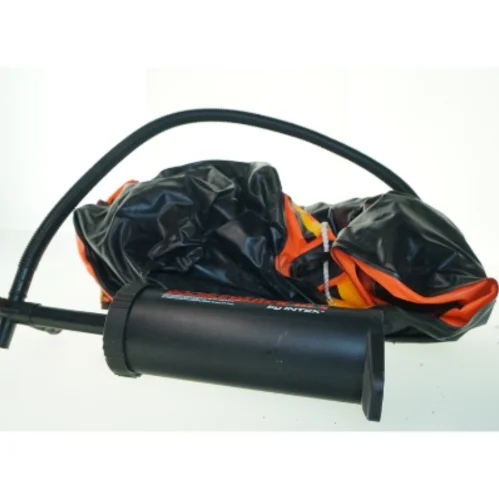 Gummibåd med pumpe fra Intex (str. 120 kg)