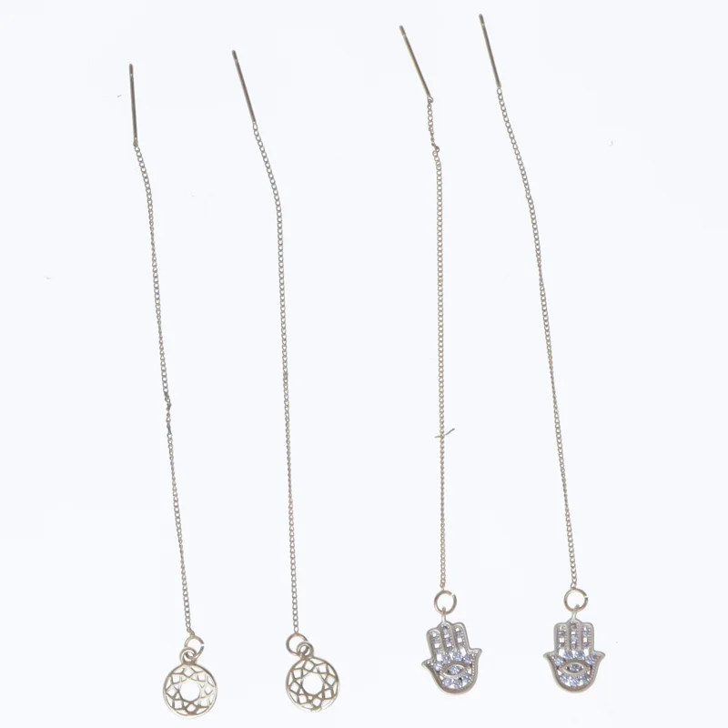 Sæt af lange øreringe med vedhæng (str. 11 cm)