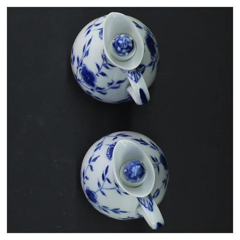 2 stk mussemalet 197/391 oli/eddike kander  Porcelænsflasker med låg fra Royal Copenhagen (str. 15 cm)