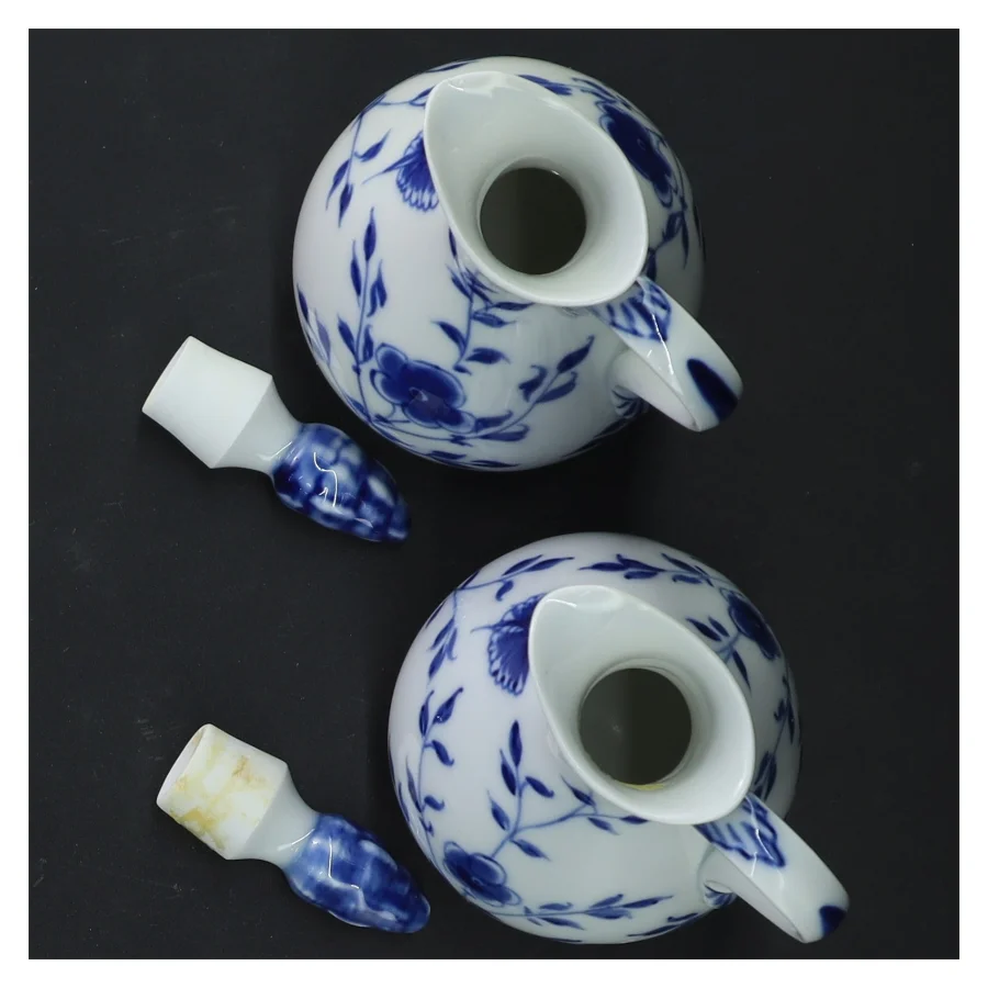 2 stk mussemalet 197/391 oli/eddike kander  Porcelænsflasker med låg fra Royal Copenhagen (str. 15 cm)