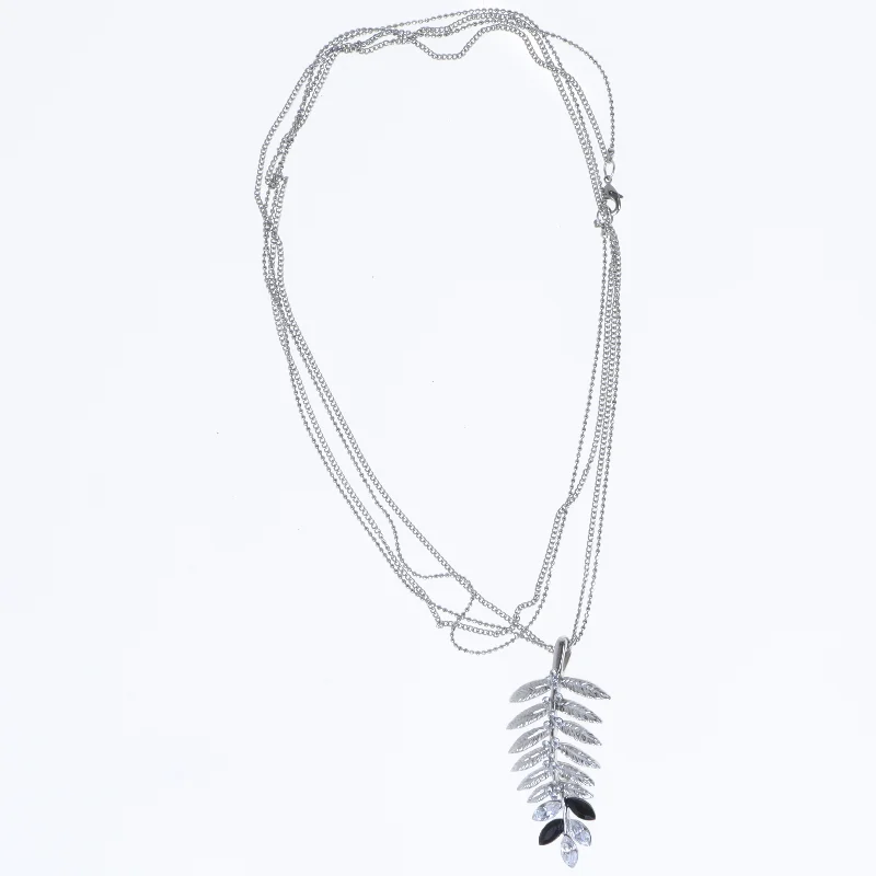 Sølv halskæde med bladvedhæng (str. 80 cm)