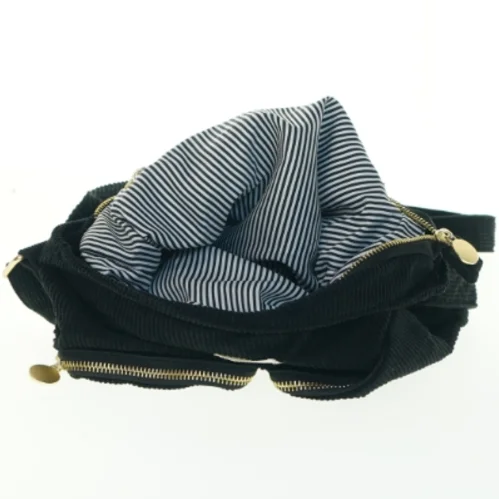 Sort skuldertaske fra Conme (str. 27x31 cm)