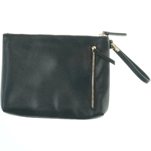 Sort clutch med håndledsrem fra Protealane (str. 29x22 cm)