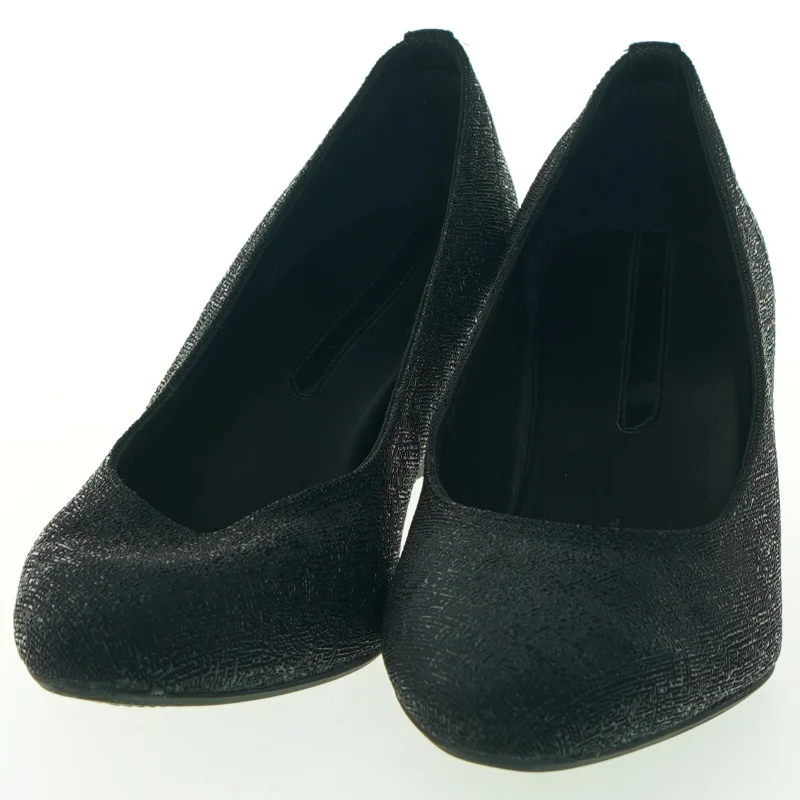 Sorte højhælede pumps fra Ecco (str. 39 )