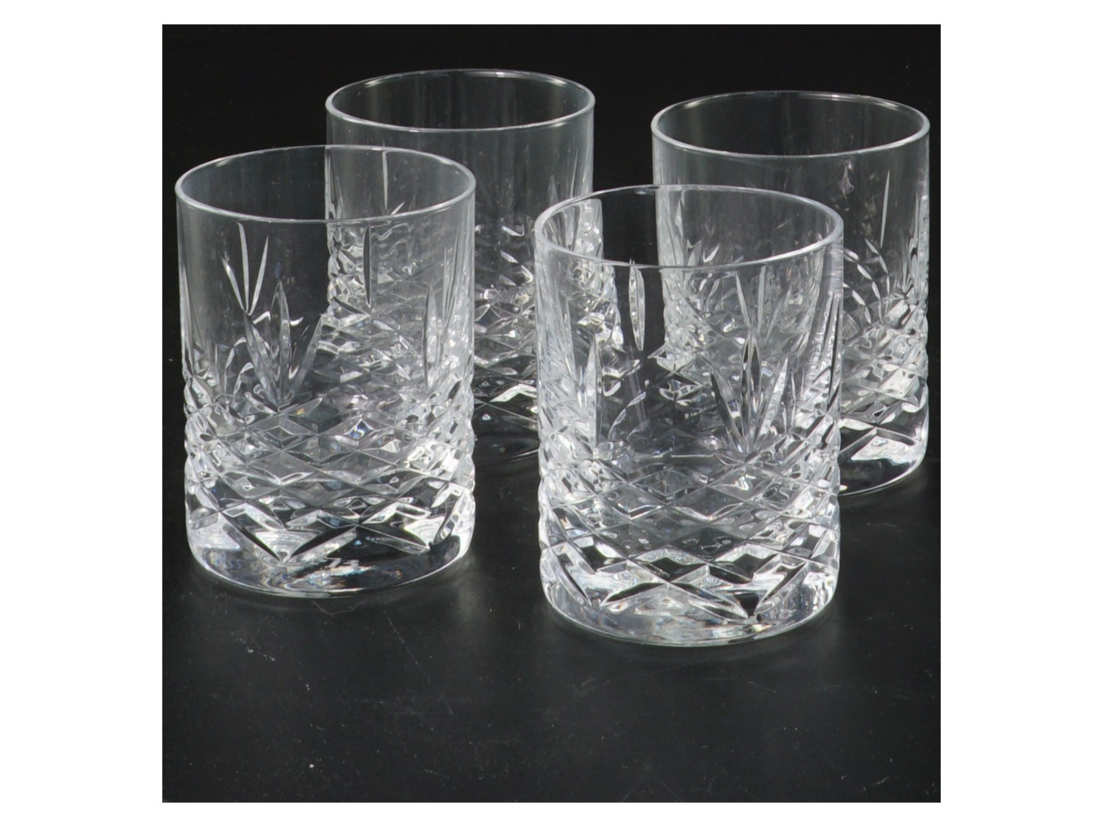 Sæt af 4 krystalglas fra Federik Bagger (str. 6 cm)