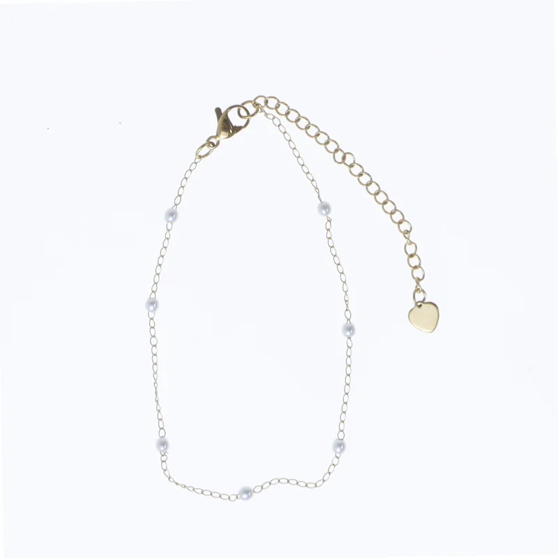 Guldkæde med perler (str. Ø 9 cm)