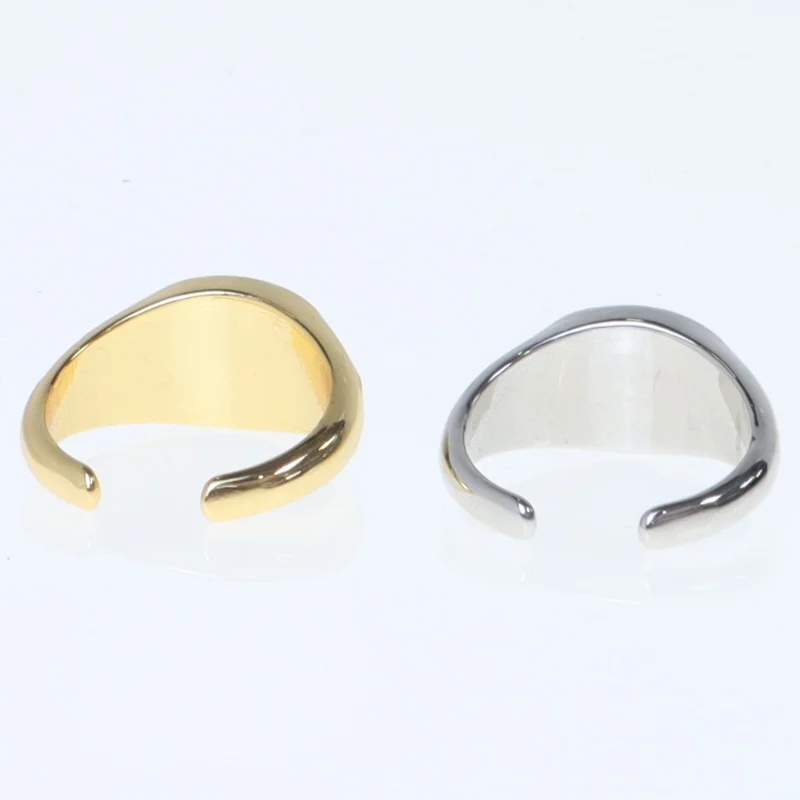 To signetringe med cirkelmønster (str. 52. millimeter. 2 styk)