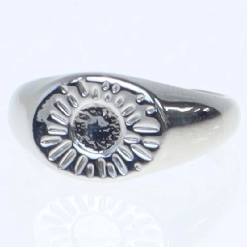 To signetringe med cirkelmønster (str. 52. millimeter. 2 styk)