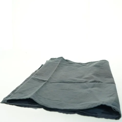 Grå dug (str. 140x49 cm)