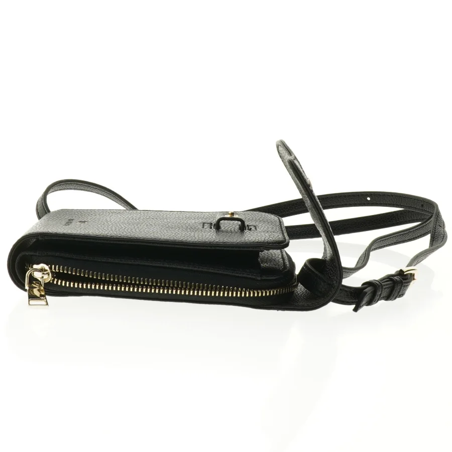 Sort skuldertaske fra Nordace (str. 18 x 12 cm)