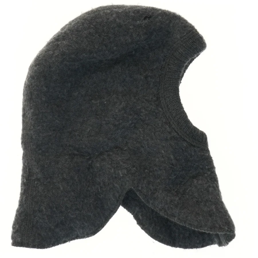 Uldhue med øreklaffer fra Joha (str. 80)