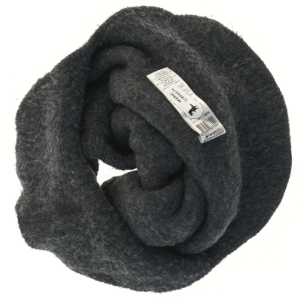 Uldhue med øreklaffer fra Joha (str. 80)