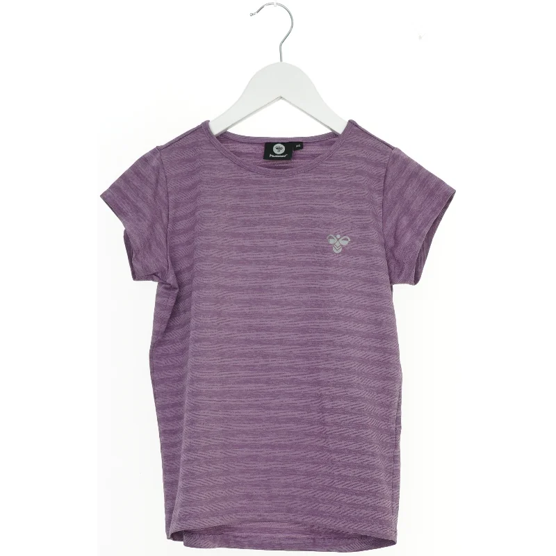 Lilla T-Shirt fra Hummel (str. 140)