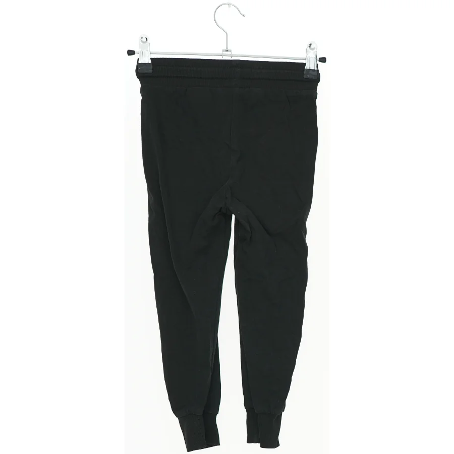 Sort sweatpants fra H&M (str. 110)
