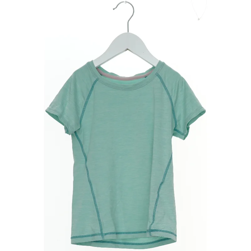 Kortærmet sportstrøje fra H&M (str. 122)