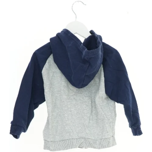 Hættetrøje med lynlås til børn fra H&M (str. 104)
