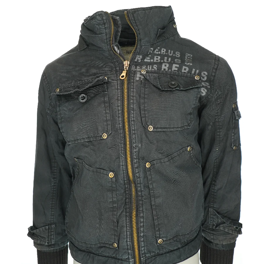 Jakke fra R.E.B.U.S (str. 110)