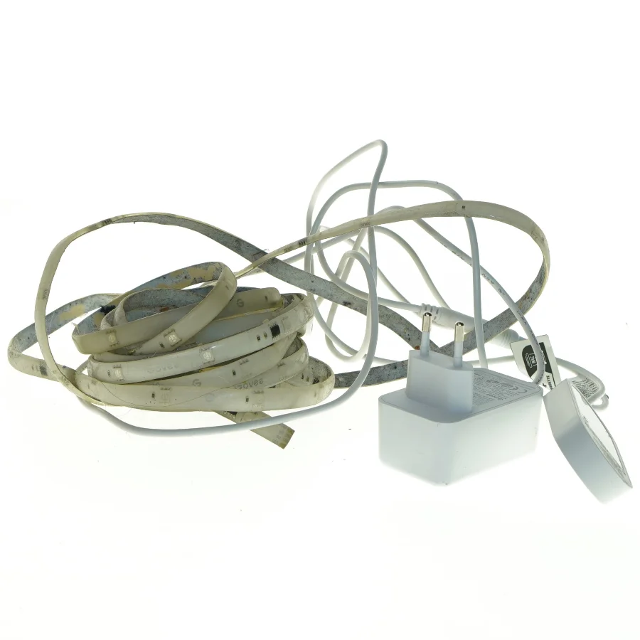 Oplader med lang ledning fra Govee (str. input 200-240V )