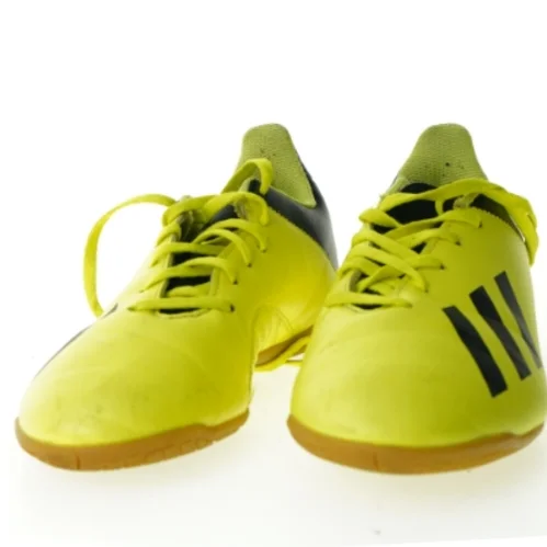 Sko fra Adidas 37(fodboldsko indendørs)
