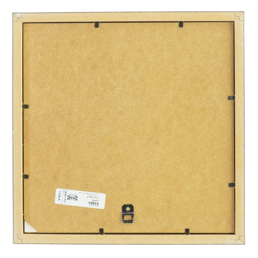 Abstrakte malerier i sorte rammer fra IKEA (str. 25x25 cm)