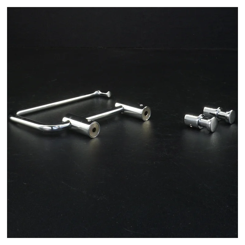 Toiletrolleholder i krom fra Børma (str. 3 x ø 1,5 cm 14 x 8,5 cm)