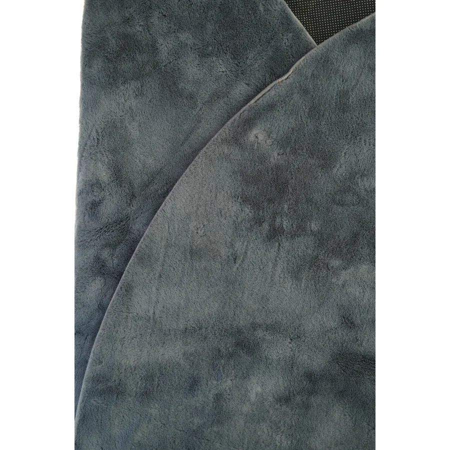 Gråt plysset tæppe fra Cat (str. 200 cm)