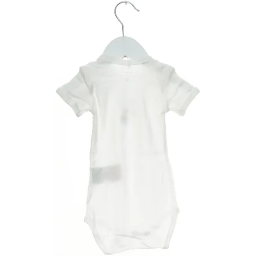 Baby bodystocking med tryk fra Name It (str. 68)