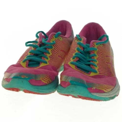 Brugte løbesko fra Asics (str. 37,5)