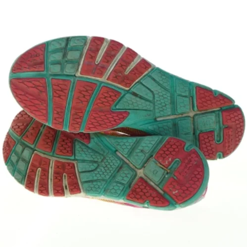 Brugte løbesko fra Asics (str. 37,5)