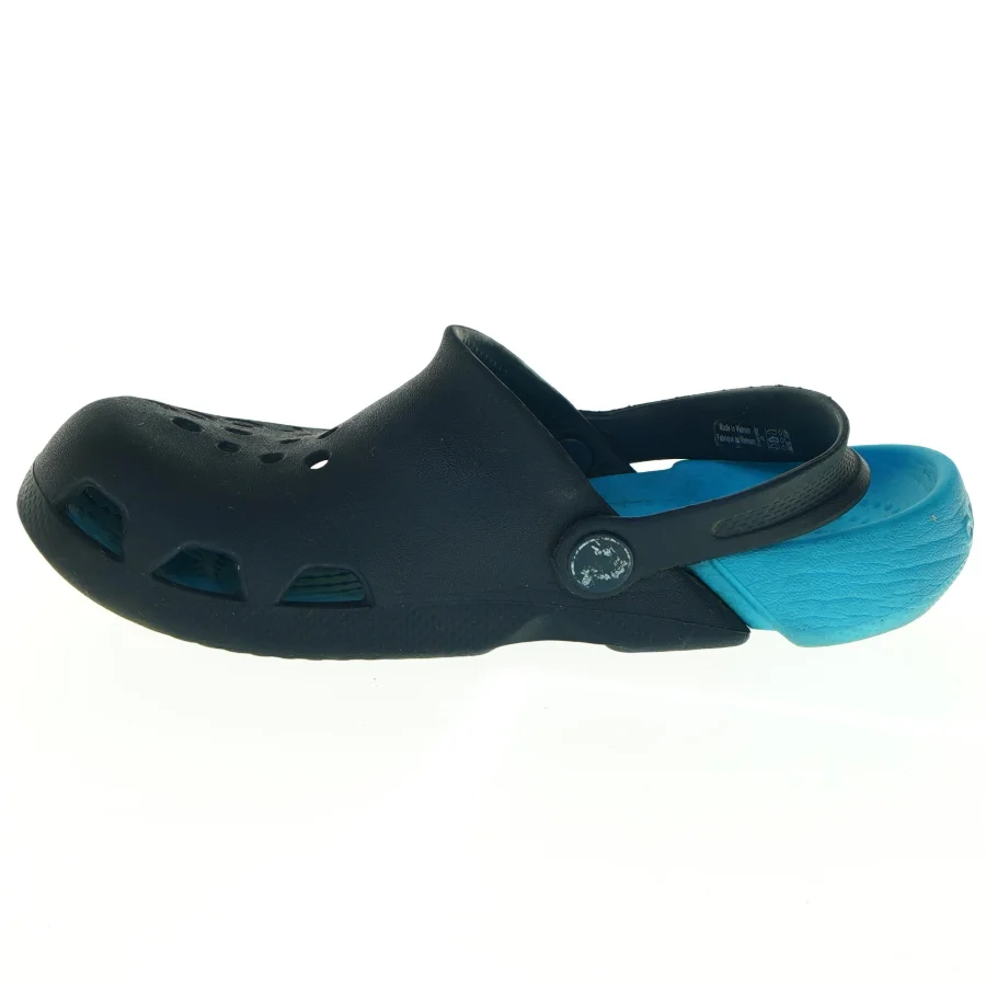 Sorte og blå sko fra Crocs (str. Ukendt. 24,5 cm lang)