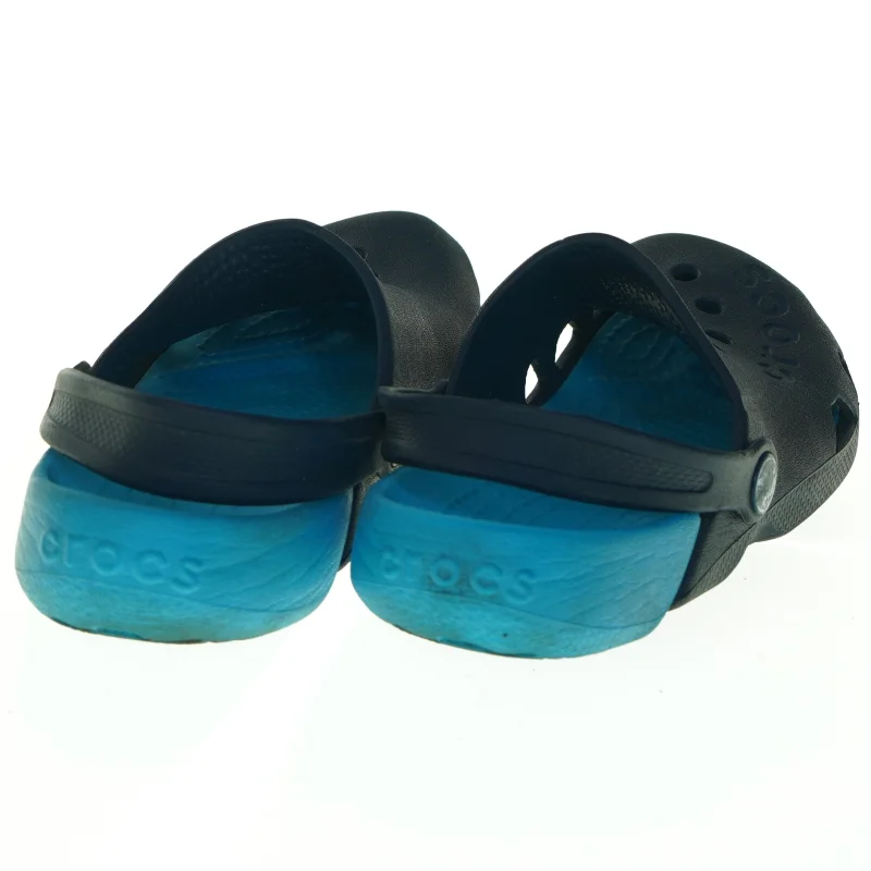 Sorte og blå sko fra Crocs (str. Ukendt. 24,5 cm lang)