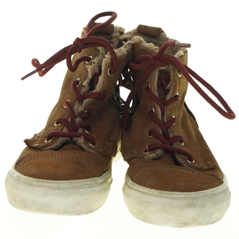 Brune højtop sneakers med foer fra Zara (str. 28., 29)
