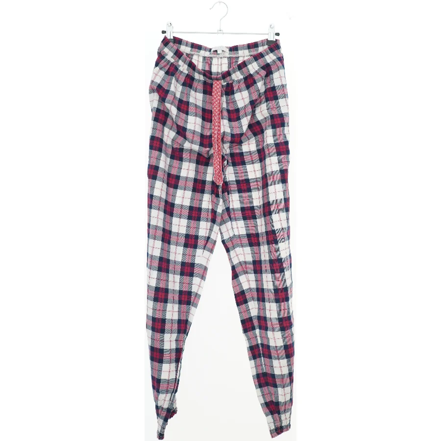 Pyjamasbukser med ternet mønster fra At Debenhams (str. 128)