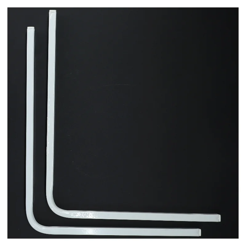 Hvide hyldebeslag fra Home It (str. 25 x 30 cm)