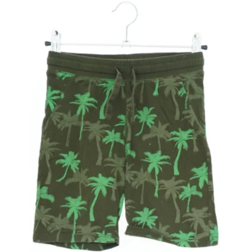 Shorts med palmeprint fra H&M (str. 122)